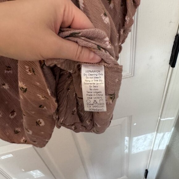 Floral Flowy Top - Picture 4 of 5